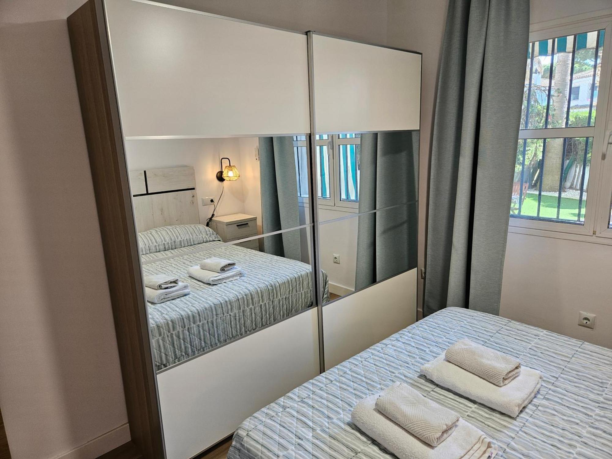 G&H Apartments - Playa Sancti Petri Chiclana de la Frontera Esterno foto